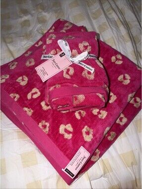 NWT Juicy Couture Animal Print Pink Towel Set (2) Bath Towels & (2) Hand Towels